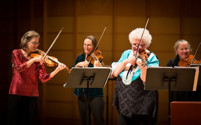 EMV -- Monica Huggett and Portland Baroque -- The Four Seasons -- Photo by Jan Gates-17